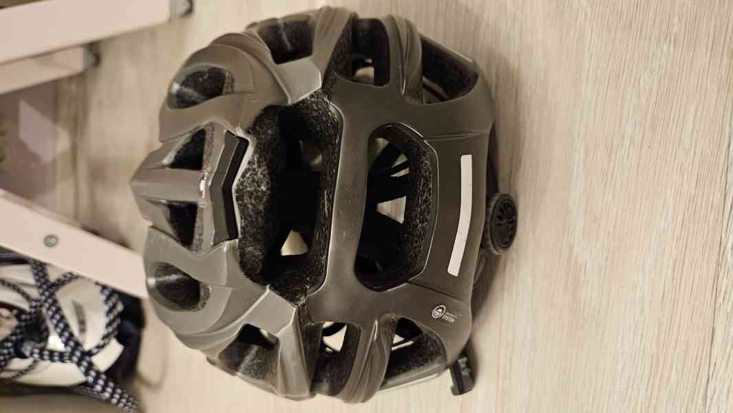 Helma na kolo L/XL (59 - 61 cm) - foto 4