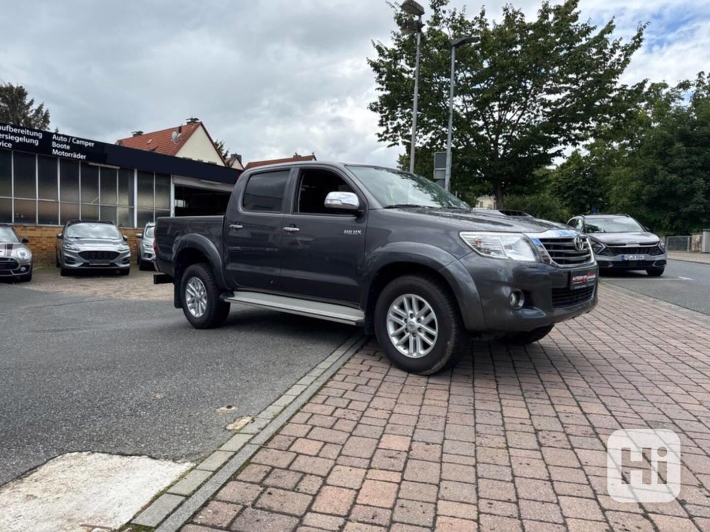 Toyota Hilux 3,0D4D Double Cab Comfort Aut. 126kw - foto 1