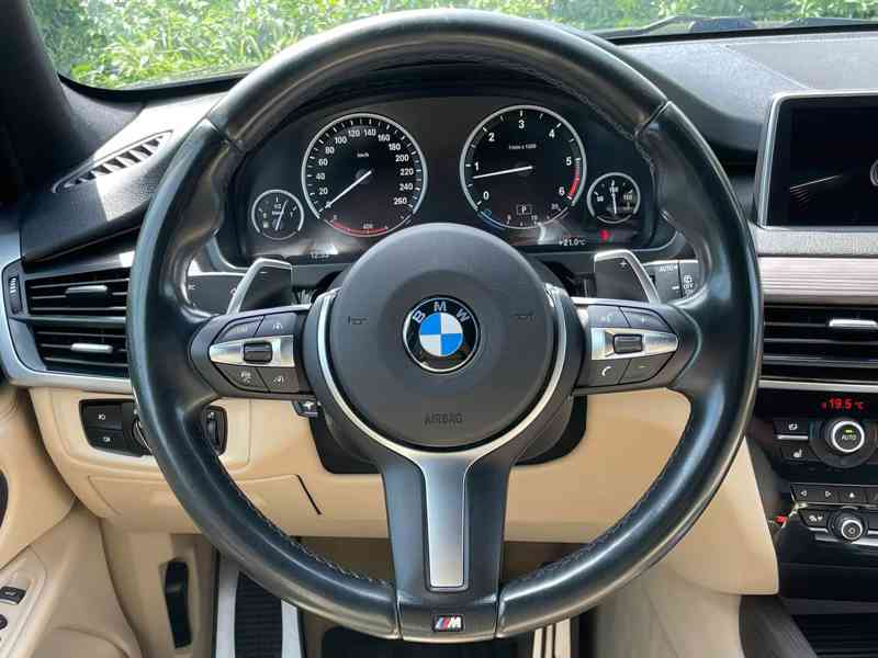 BMW X5 M50d - foto 8