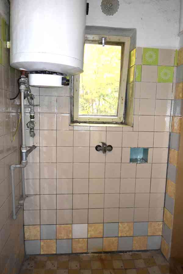 Písek u Chlumce nad Cidlinou - Rodinný dům s pozemkem 6015m2 - foto 10