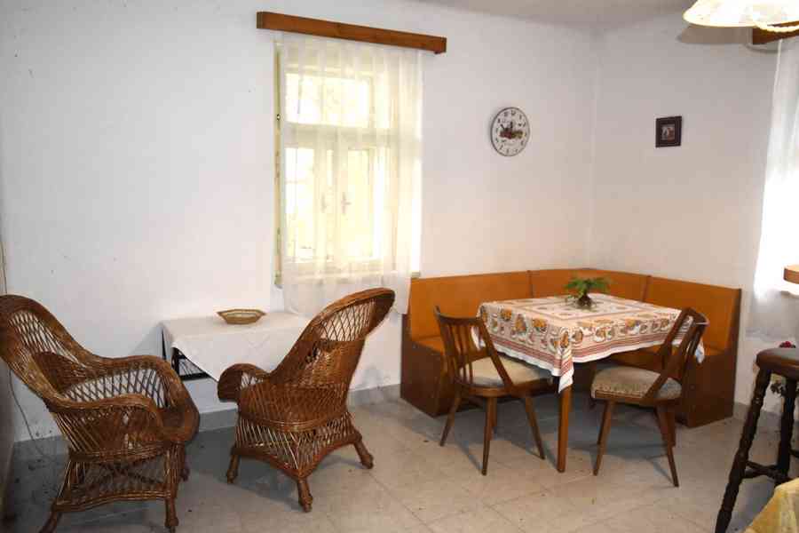 Písek u Chlumce nad Cidlinou - Rodinný dům s pozemkem 6015m2 - foto 4