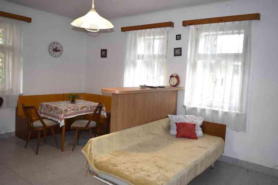 Písek u Chlumce nad Cidlinou - Rodinný dům s pozemkem 6015m2 - foto 5
