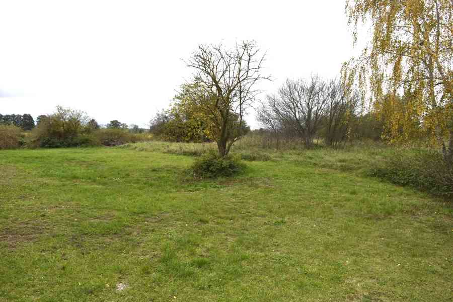 Písek u Chlumce nad Cidlinou - Rodinný dům s pozemkem 6015m2 - foto 18