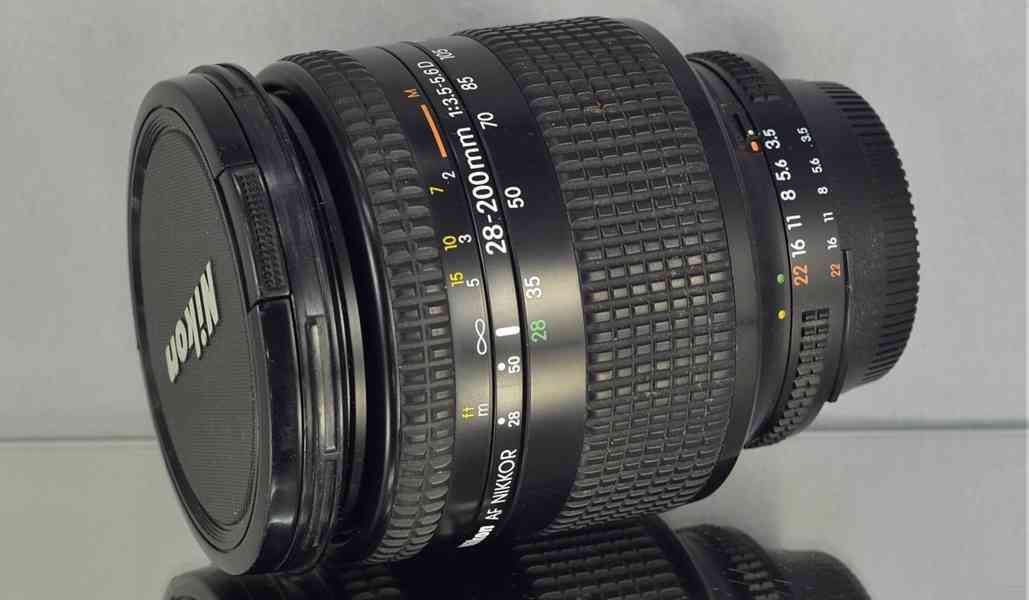 NIKON AF NIKKOR 28-200mm 1:3.5-5.6 D **FX  - foto 5