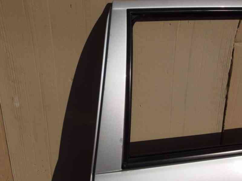 Levé zadní dveře Škoda Octavia I combi - foto 2