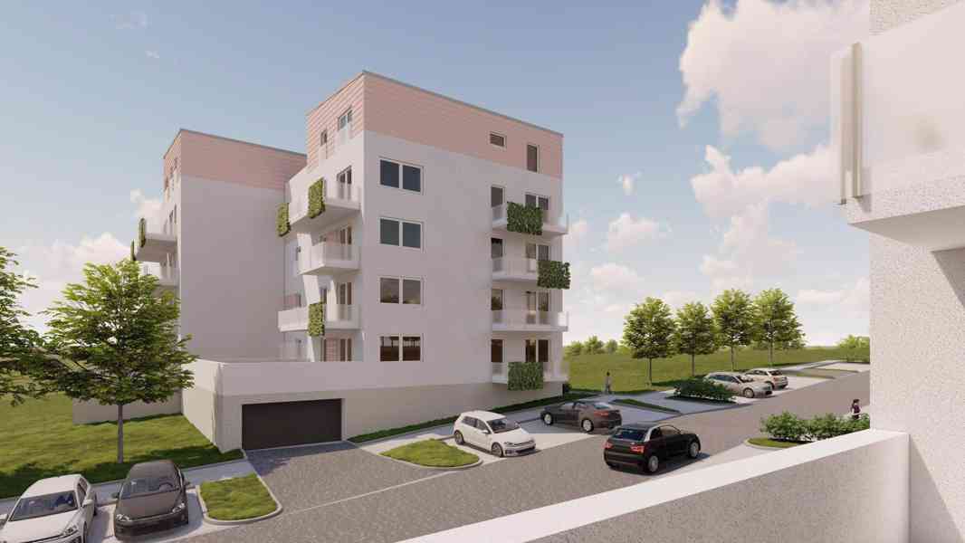 Prodej bytu 2+kk 50 m2 s terasou 46 m2 - Rousínov - 02 - 1.06/S19 - foto 2