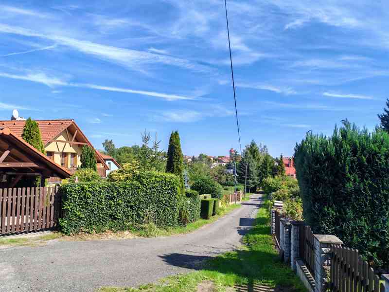 Chata k celoročnímu užívání v Týnci nad Labem - foto 11