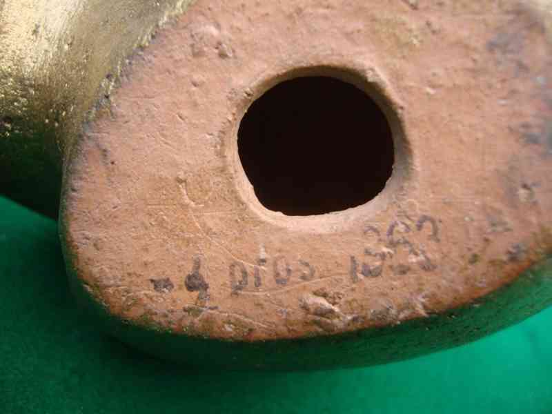 Retro socha soška dívka v šátku zlatá styl Brusel 1963 pěkná - foto 9