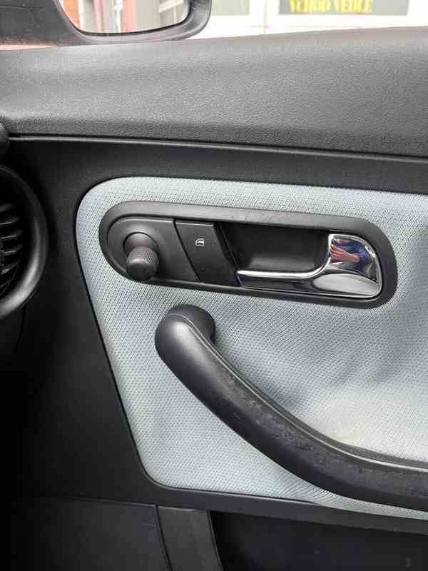 Seat Cordoba 1.4 16V - Klima - foto 14