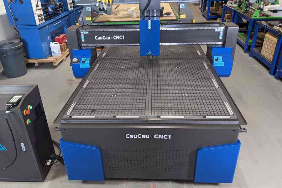CNC Router Fréza Kompas H3000BIG - bazar - Hyperinzerce.cz