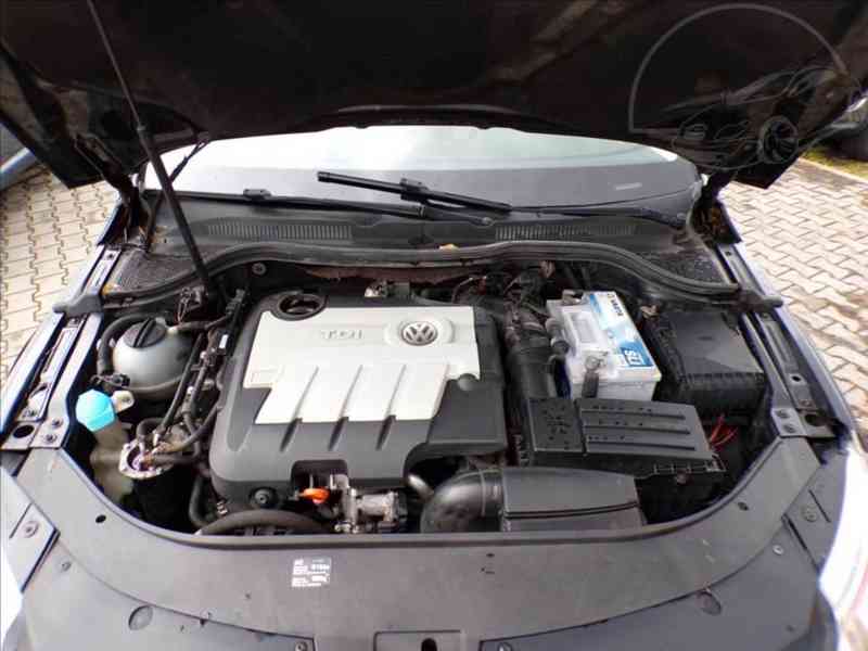VW Passat CC 2,0 TDI 125kW SPORT AUTOMAT - foto 14