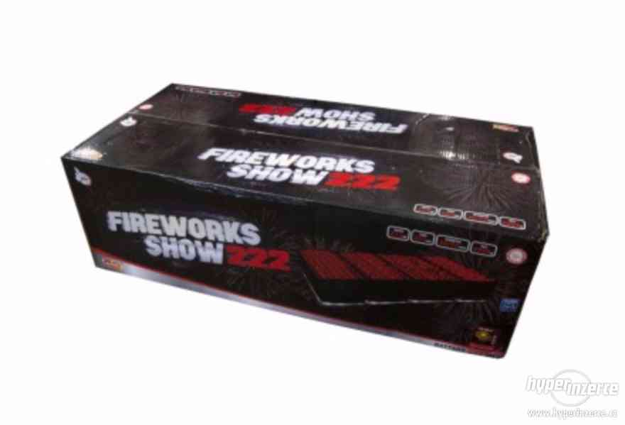 Kompaktní ohňostroj Fireworks Show 222ran / 30 a 50 mm - foto 1