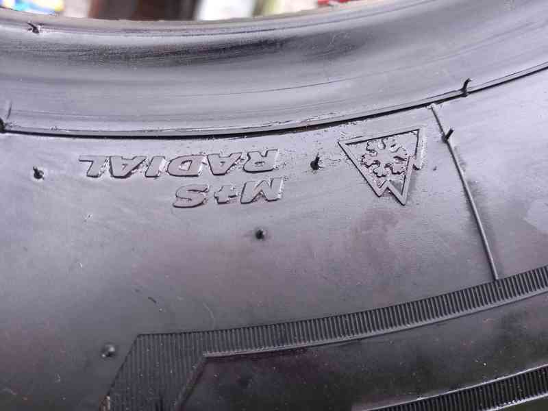 HANKOOK Winter icept LV (RW12) 215/70 R16 C 108/106R - foto 8