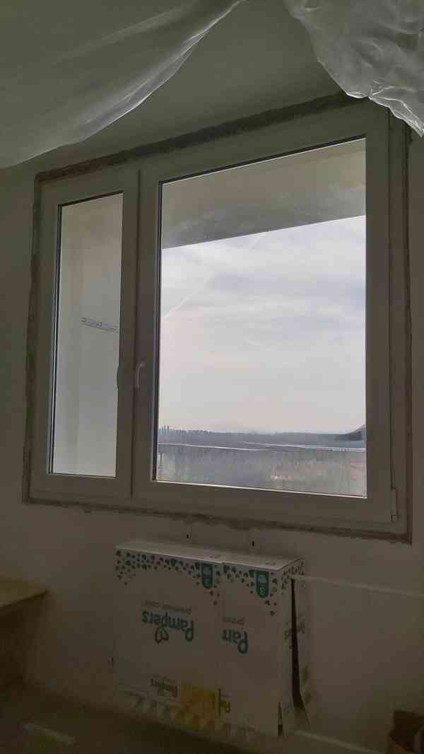 Plastové okno do paneláku - 177 x 156 cm - foto 3