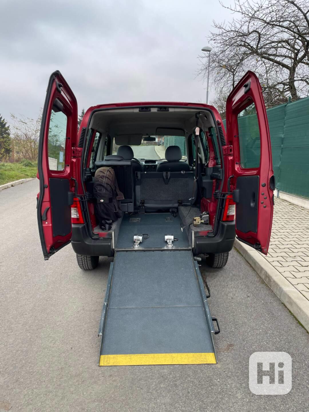 Citroën Berlingo – rampa pro vozíčkáře - foto 1