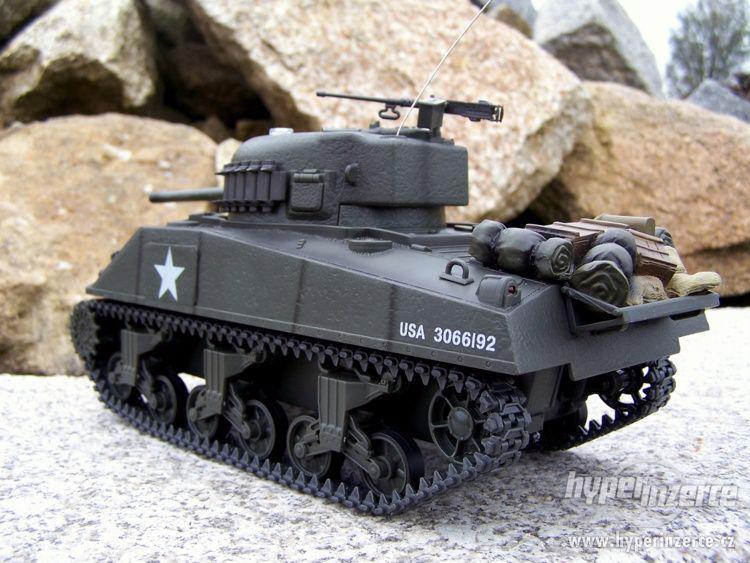 Nové RC  model tank 1:24 M4A3 Sherman - infrared + terč - foto 4