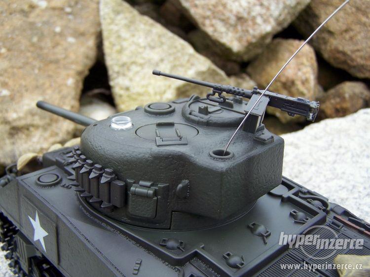 Nové RC  model tank 1:24 M4A3 Sherman - infrared + terč - foto 6