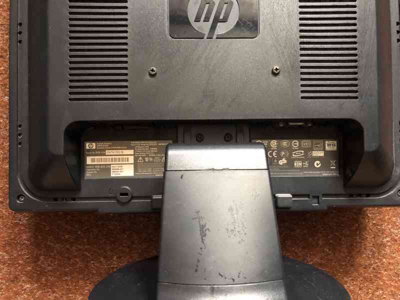 HP 17" LCD monitor L1706 - foto 3