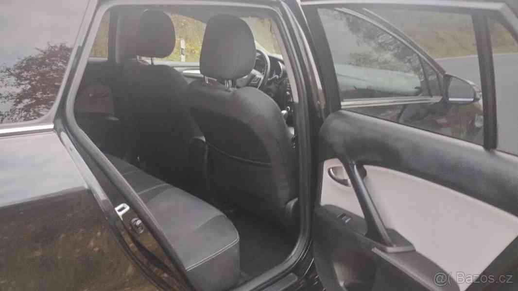 Toyota Avensis 2,0   D4D, kombi, ČR - foto 12