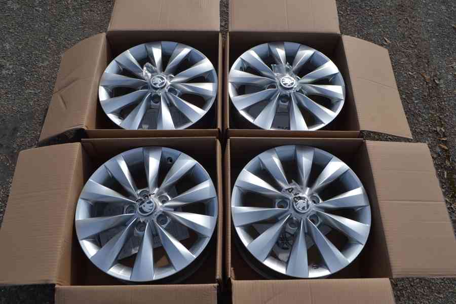 Nové orig. alu disky Škoda Karoq,Seat Ateca 6JxR16, 5x112. - foto 2