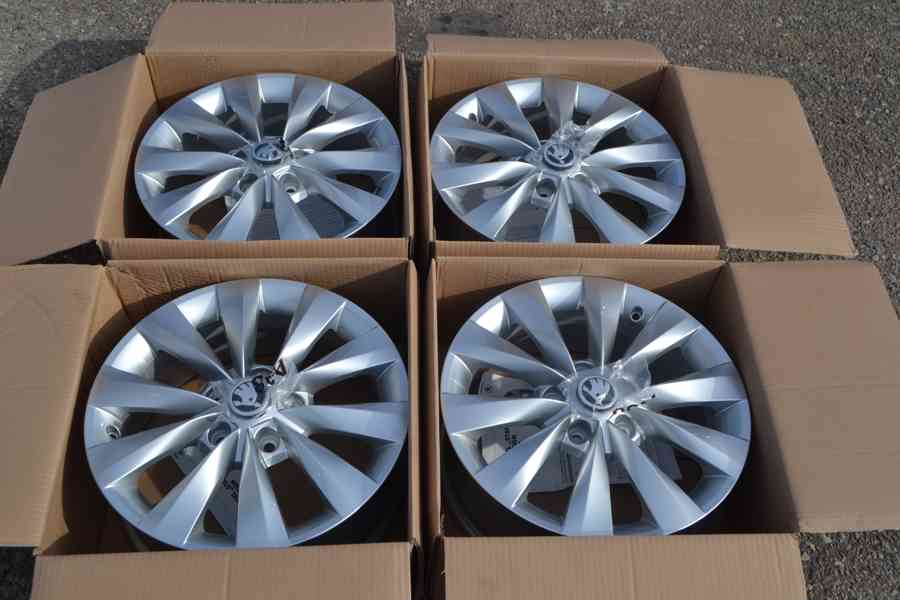 Nové orig. alu disky Škoda Karoq,Seat Ateca 6JxR16, 5x112. - foto 3