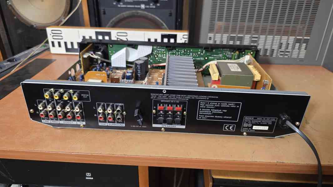 SONY SDP-E300 Digital Surround Processor - Zesilovač - foto 2