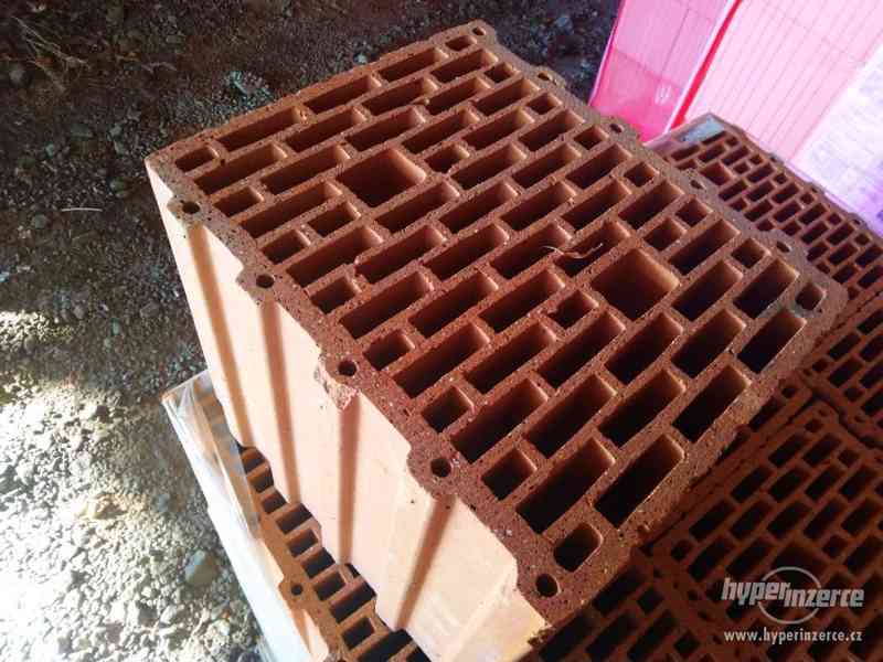 Německé cihly - foto 1