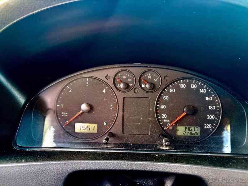 Volkswagen Caravelle 2,5   tdi 96kw, 9-ti místné - foto 3