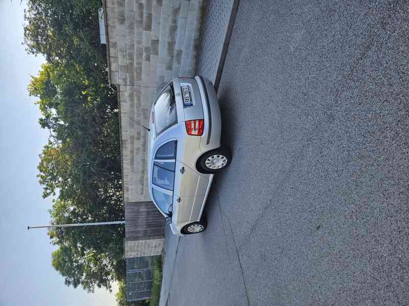 Škoda Fabia Combi 1.4 16V 55kw klimatizace  - foto 3