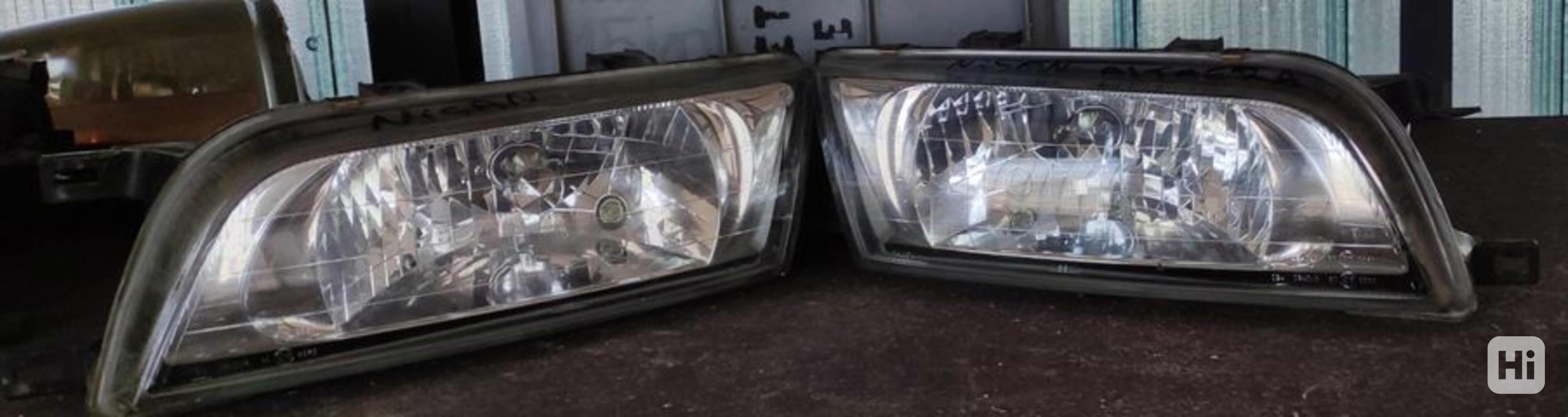 NISSAN ALMERA - přední světla  - foto 1