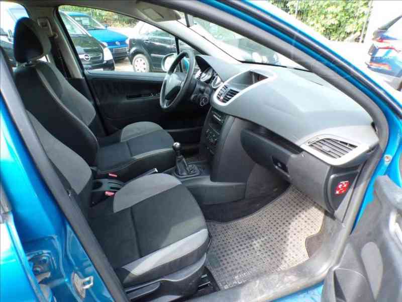 Peugeot 207 1,4 HDI - foto 11