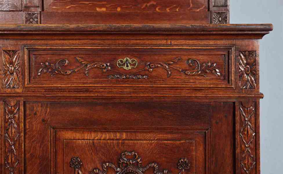 Vysoká starožitná dubová skříň / knihovna Ludvík XVI - foto 3