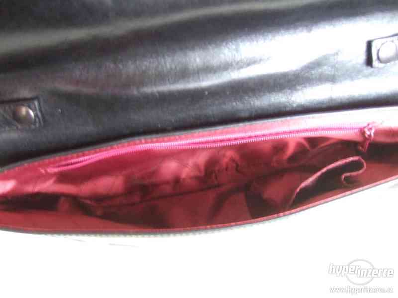 Kožená černá kabelka retro styl - foto 4