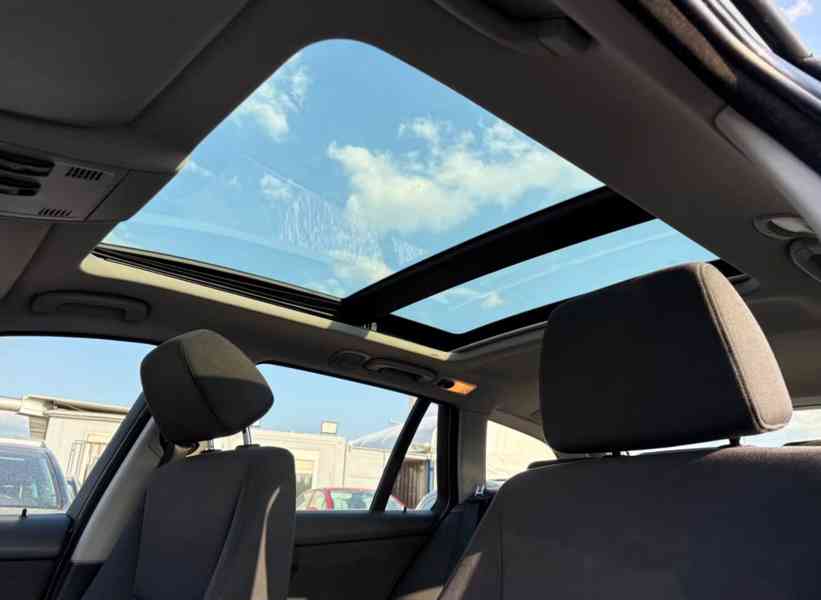 BMW 320d Touring 130kw - foto 17