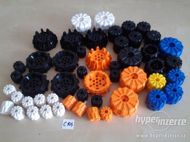 Lego kolečka k autům, kola, důlní vrtáky - foto 1
