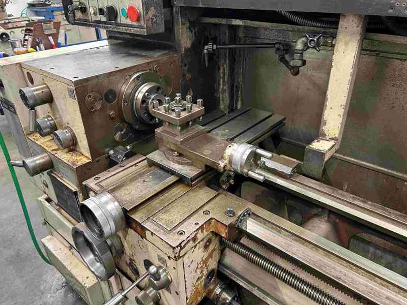 Použitý soustruh SUI 32/750, r. v. 1990 - foto 4