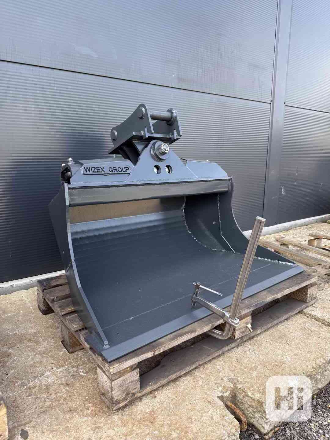 Skandinávská hydraulická příkopová lžíce 120cm 5-8t - foto 1