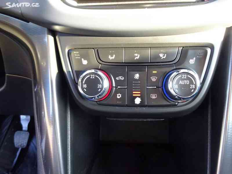 Opel Zafira Tourer 2.0 CDTi r.v.2012 3.Maj.serv.kníž.ČR - foto 12