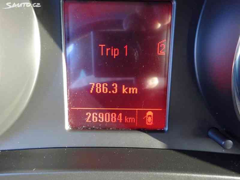 Opel Zafira Tourer 2.0 CDTi r.v.2012 3.Maj.serv.kníž.ČR - foto 7