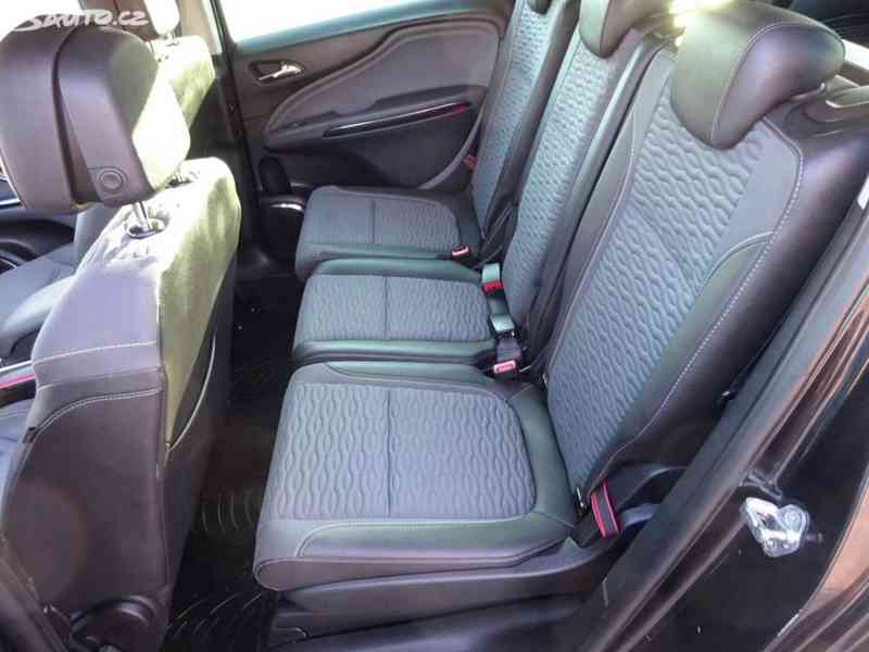 Opel Zafira Tourer 2.0 CDTi r.v.2012 3.Maj.serv.kníž.ČR - foto 16
