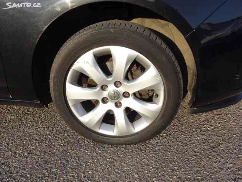 Opel Zafira Tourer 2.0 CDTi r.v.2012 3.Maj.serv.kníž.ČR - foto 22