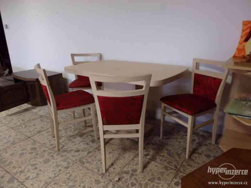 Jídelní set, stůl, 4 x židle - foto 1