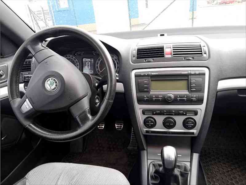 Škoda Octavia - foto 4