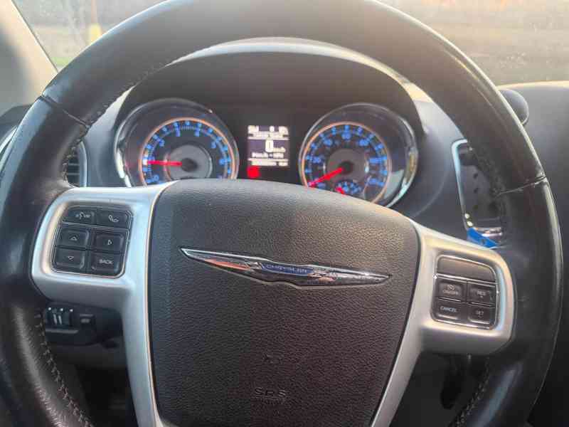Chrysler Town & Country 3.6 LPG RT DVD Kůže 2014 - foto 20