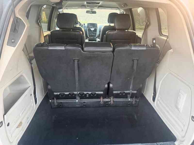 Chrysler Town & Country 3.6 LPG RT DVD Kůže 2014 - foto 7