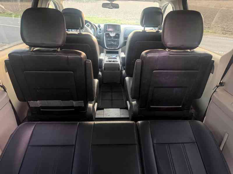 Chrysler Town & Country 3.6 LPG RT DVD Kůže 2014 - foto 8