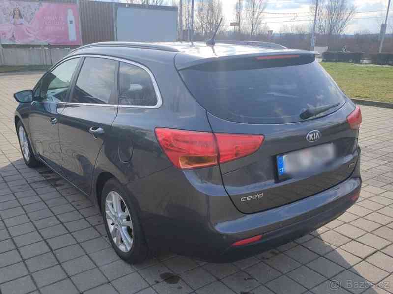 Kia Ceed SW 1,6 - foto 14