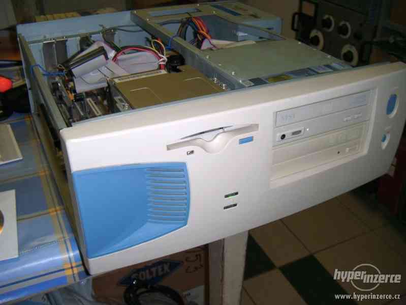 Spolehlivý počítač se dvěmi  operačními systémy - foto 1