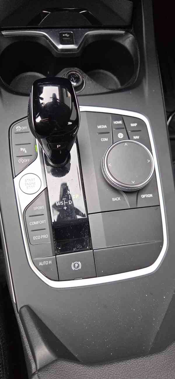 BMW 120d xDrive | 140 kW | Automat | 4x4 | Live Cockpit - foto 10