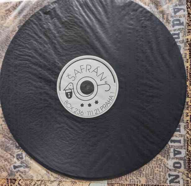 Jaroslav Hutka ‎– Novinové sloupy   (LP)  - foto 3